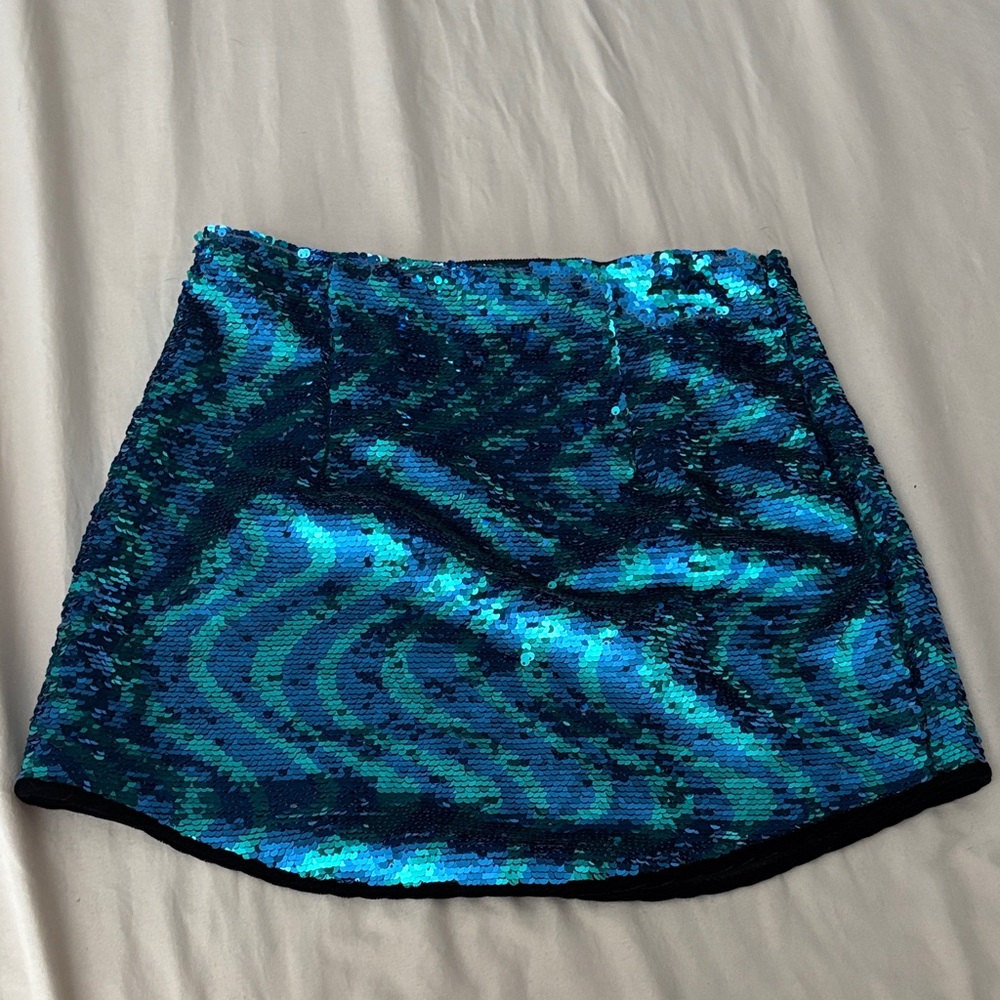 Zara Short Sequin Skirt Blue/Green  Small